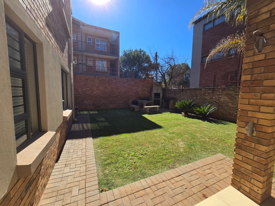 To Let  Bedroom Property for Rent in Bult North North West